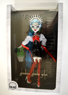 Mattel Creations Monster High Ghoulia Yelps Ghouluxe Doll | eBay