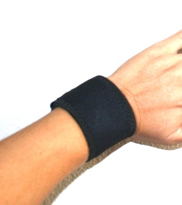 2 Pair (4) Neoprene Wrist Support Strap Band Compression Sports Gear -adjustable