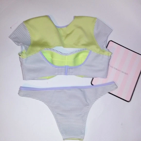 Terno de banho Victoria Secret biquíni médio parte superior grande parte inferior cinza listra verde - Imagem 4 de 4