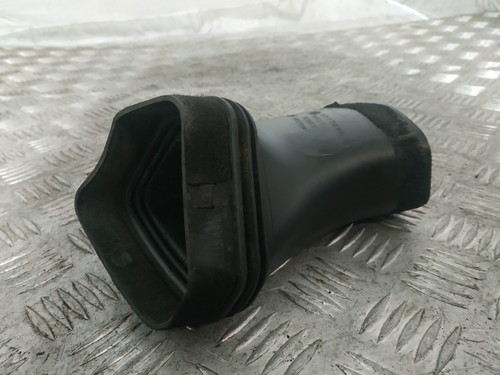 BMW 3 Touring E91 Air Intake Duct Part 7798876 - Picture 2 of 6