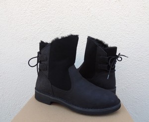 ugg naiyah black