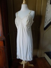 38 Texsheen Lingerie beige Full Slip nylon lace empire vtg 1950's partly-lined