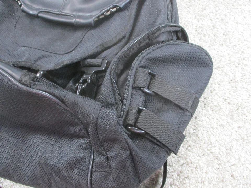 Oakley кухни раковина рюкзак черный один размер литой задней панели путешествий карманы - Изображение 2 из 4