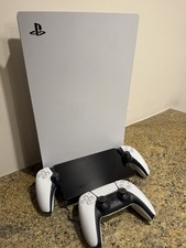 PlayStation 5 Digital Edition + PlayStation P...