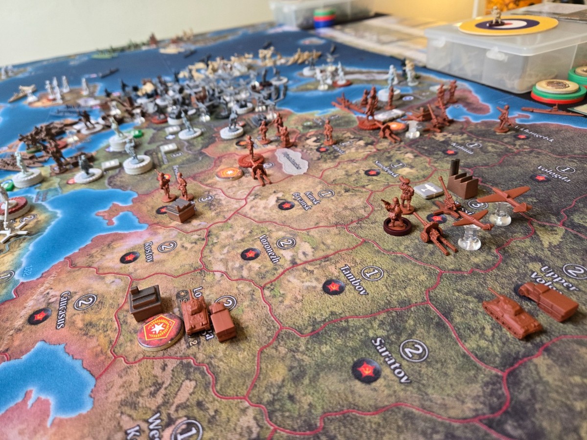 Wizards of the Coast Axis & Allies Europe 1940 Game - A06270000