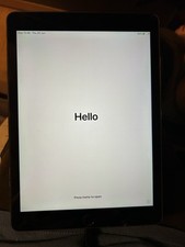 Apple iPad Air 1st Generation 64GB Wi-Fi 9.7in - amazing condition