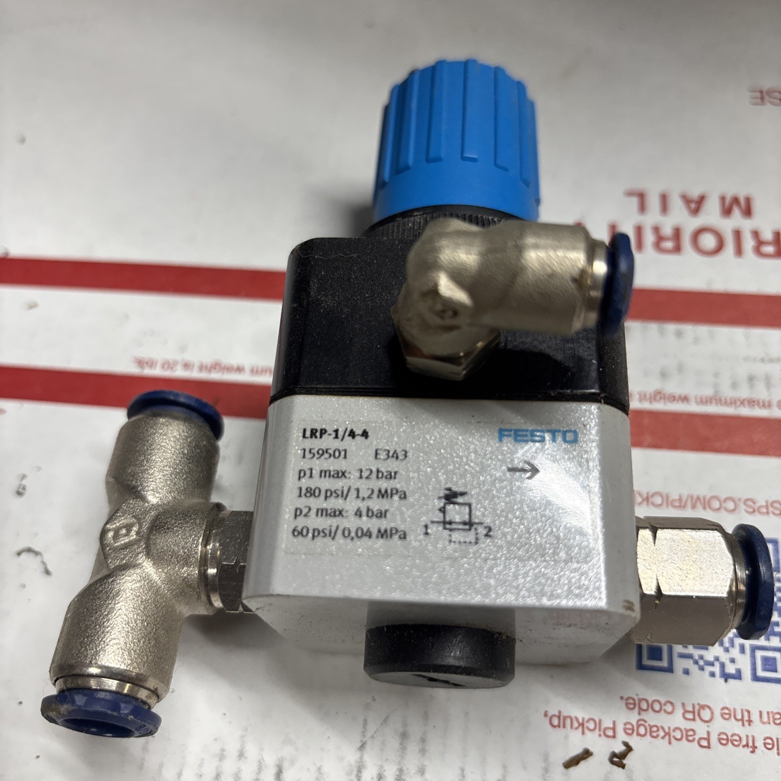 FESTO PRESSURE REGULATOR LRP-1/4-4 159501 P1 MAX: 12BAR 175PSI/1.2MPa