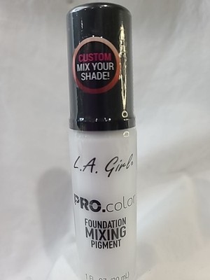L.A. GIRL PRO Coverage HD Long Wear Illuminating Foundation White 0.95 oz NEW!