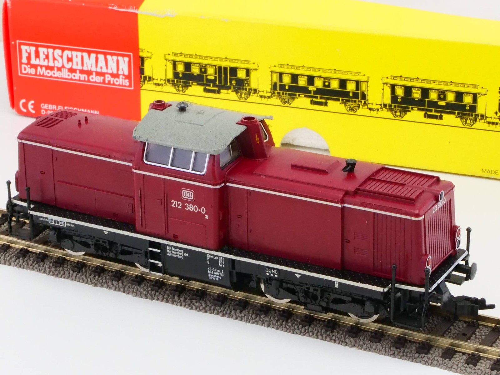 Fleischmann 4230 Diesel Locomotive BR 212 380-0 DB Runs Well! EVP 1706-17-14