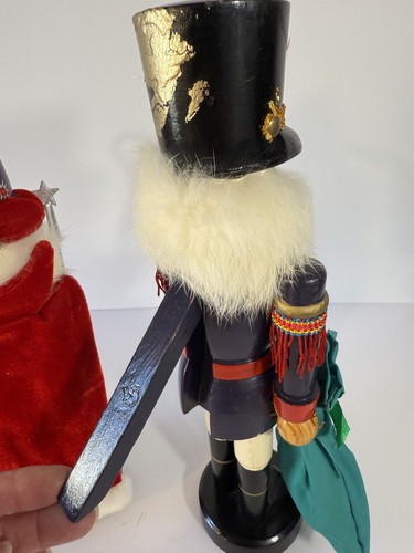 Nutcracker Village Wizard & Soldier Figurines Wooden 12" Tall Red & Green 100C - Picture 10 of 17