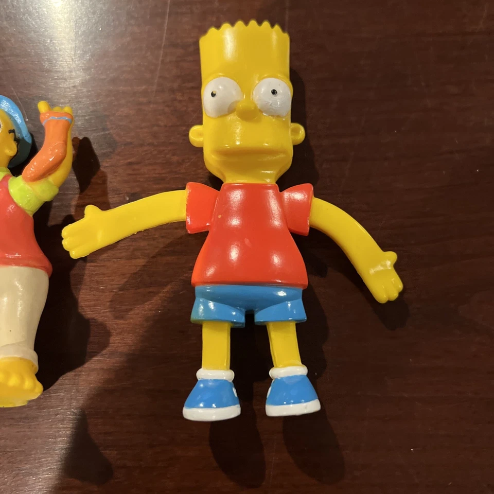 Bart de Los Simpson 2002, figura posable flexible más 1990 Homer Simpson pesca Foto 2 de 4
