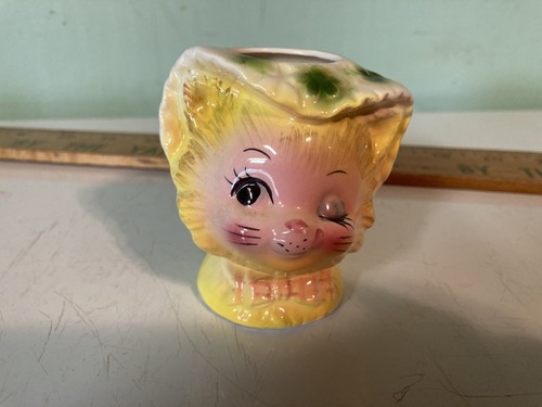 Zwinkerndes Kätzchen Enesco, Japan - Zahnstocherhalter gelb und Gänseblümchen.