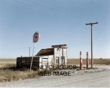 1937 MIDDLE OF NOWHERE TEXACO GAS STATION GARAGE COLORIZED 8x10 PHOTO SIGN PUMPS