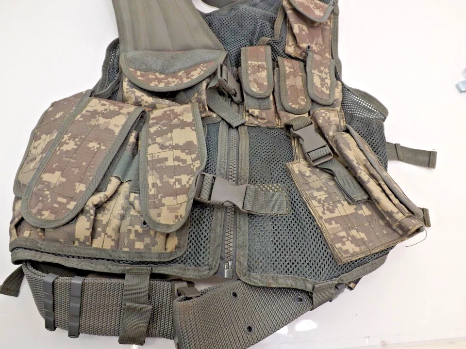 Chaleco táctico ajustado UTC camuflaje mediano Foto 4 de 4