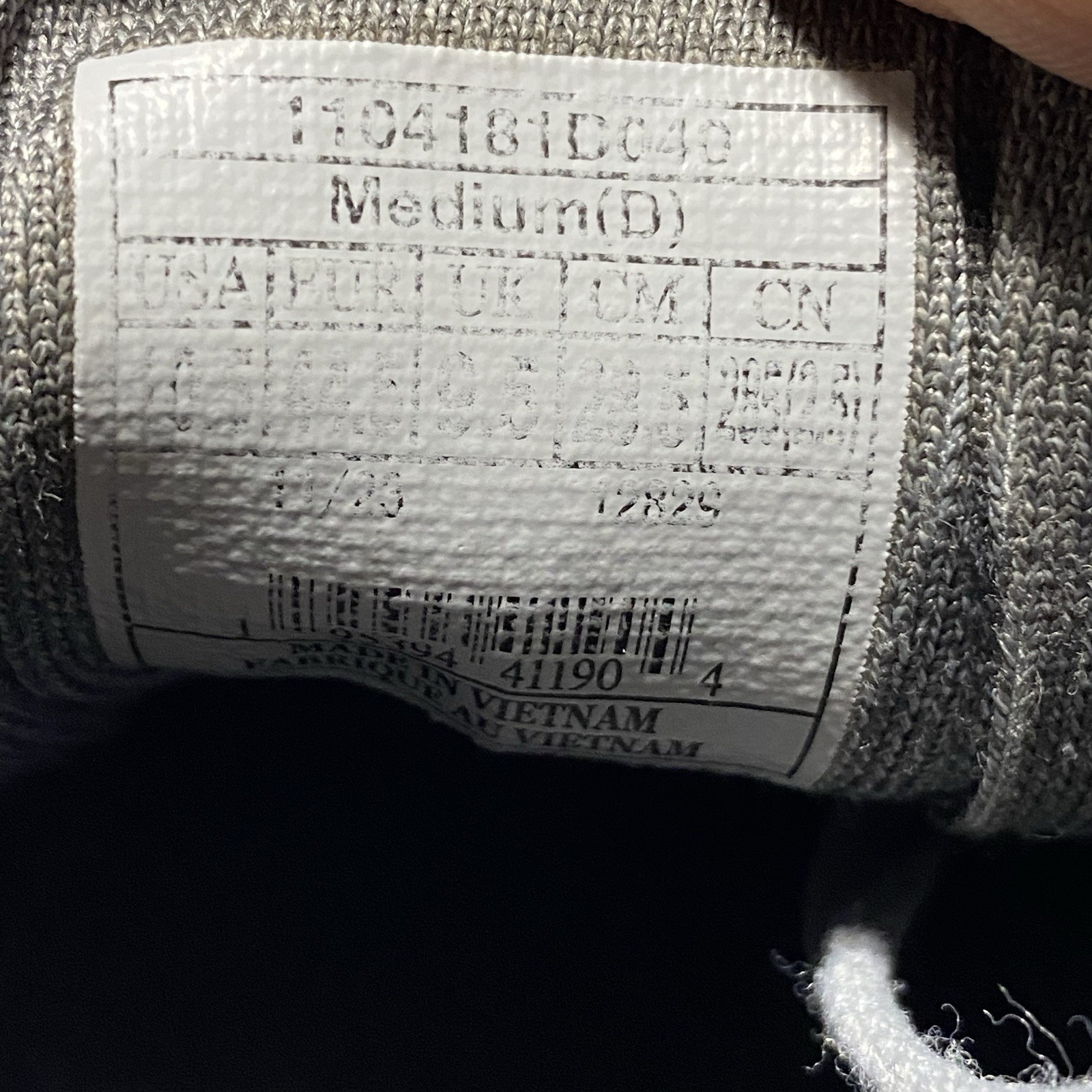 Brooks Ghost 16 Mens Size 10.5 Gray Black Yellow Athletic Running Shoes Sneakers thumbnail 16