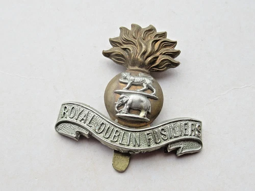WW1 Era Royal Dublin Fusiliers (RDF) Cap Badge