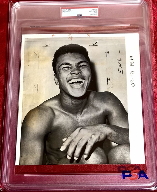 1962 Cassius Clay vs Archie Moore fight PSA Type III Boxing Photo Muhammad Ali !