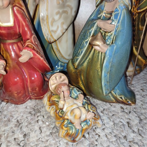 Vintage Large 48cm Deluxe Porcelain Christmas Nativity Scene -Detailed Figurines - Picture 4 of 24