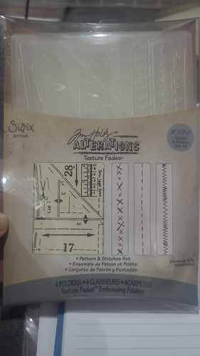 Sizzix Tim Holtz Alterations Embossing Set STITCHES