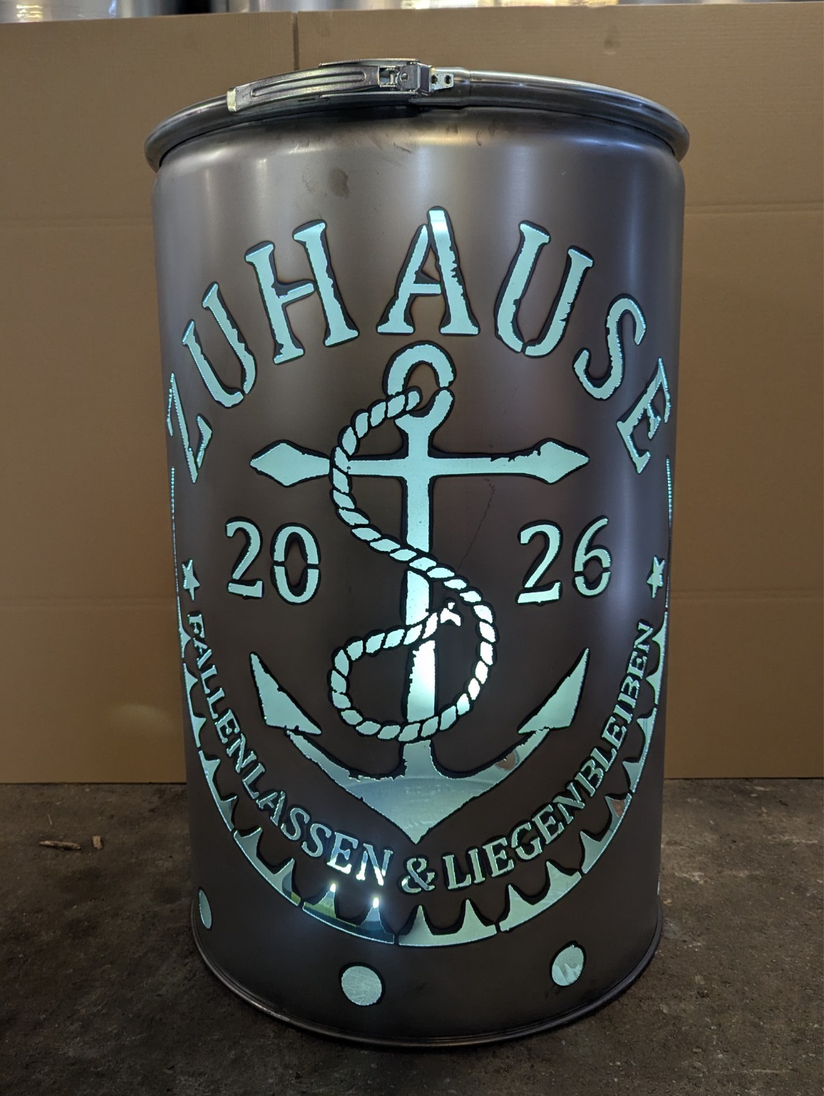 Jarra de fuego con motivo - Hogar 2026-, de barril de aceite NUEVO 200L, cesta de fuego