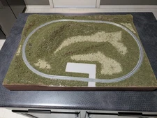Z Scale Custom Built Model Railroad Tabletop Layout Rokuhan Track 26 x 19 Inches