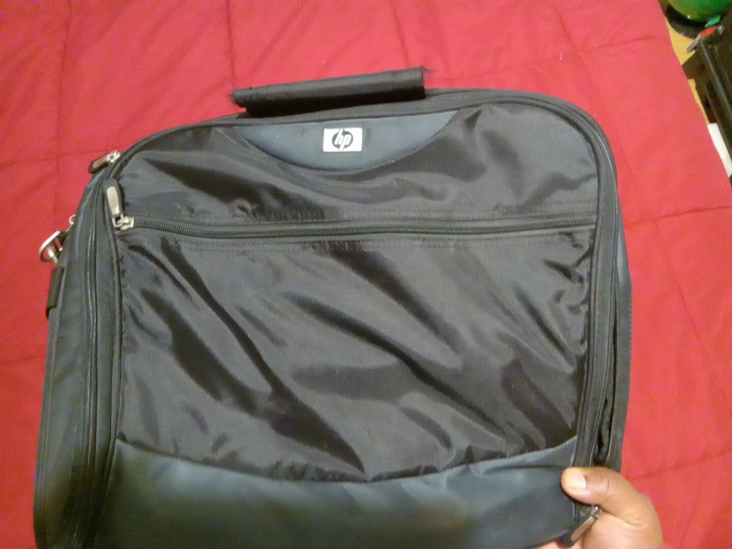 15-inch padded carry-on laptop case for HP Invent models-image