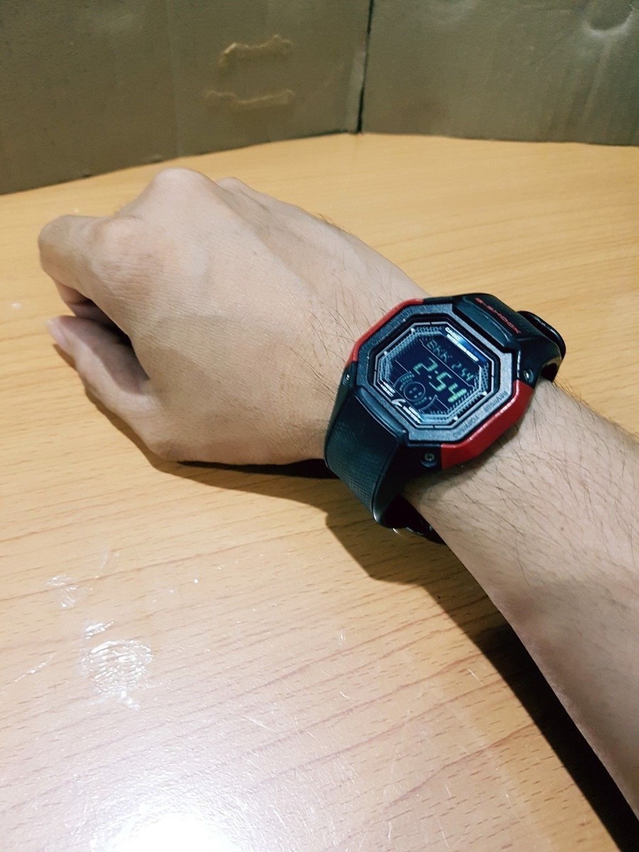 G-Shock Vintage Slim Solar Polygon G056 Bi-Color Black&Red Digital
