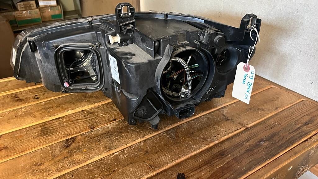 11-13 BMW E70 X5 FRONT RIGHT PASSENGER SIDE XENON HEADLIGHT 