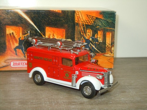 1937 GMC Rescue Squad Van - Matchbox Yesteryear YFE10 in Box *41614 - Picture 4 of 5