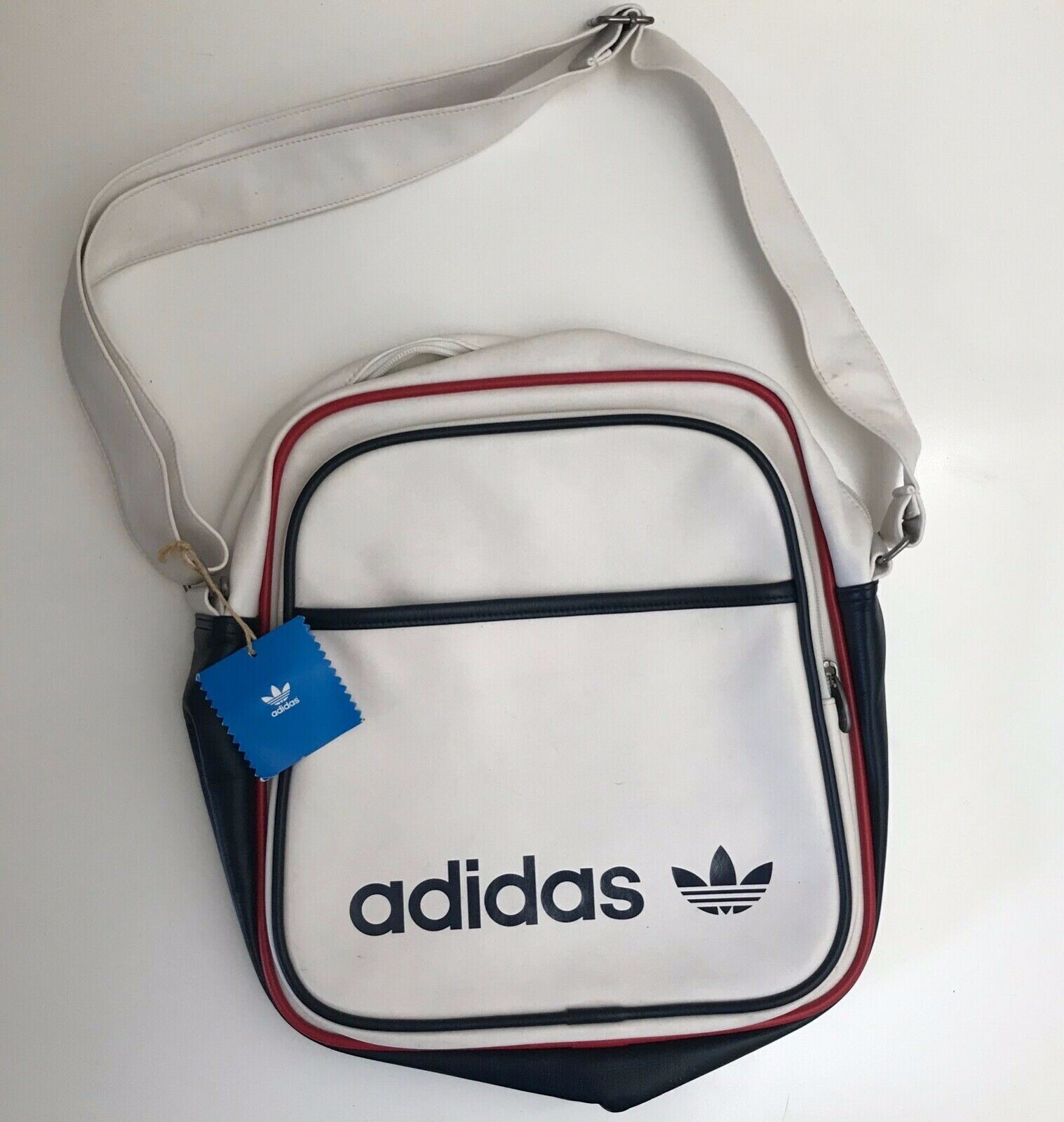 adidas vintage shoulder bag