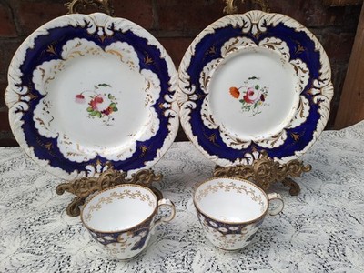 Antike englische Porzellan handbemalte Blumen Tassen & Dessertschalen *beschädigt*