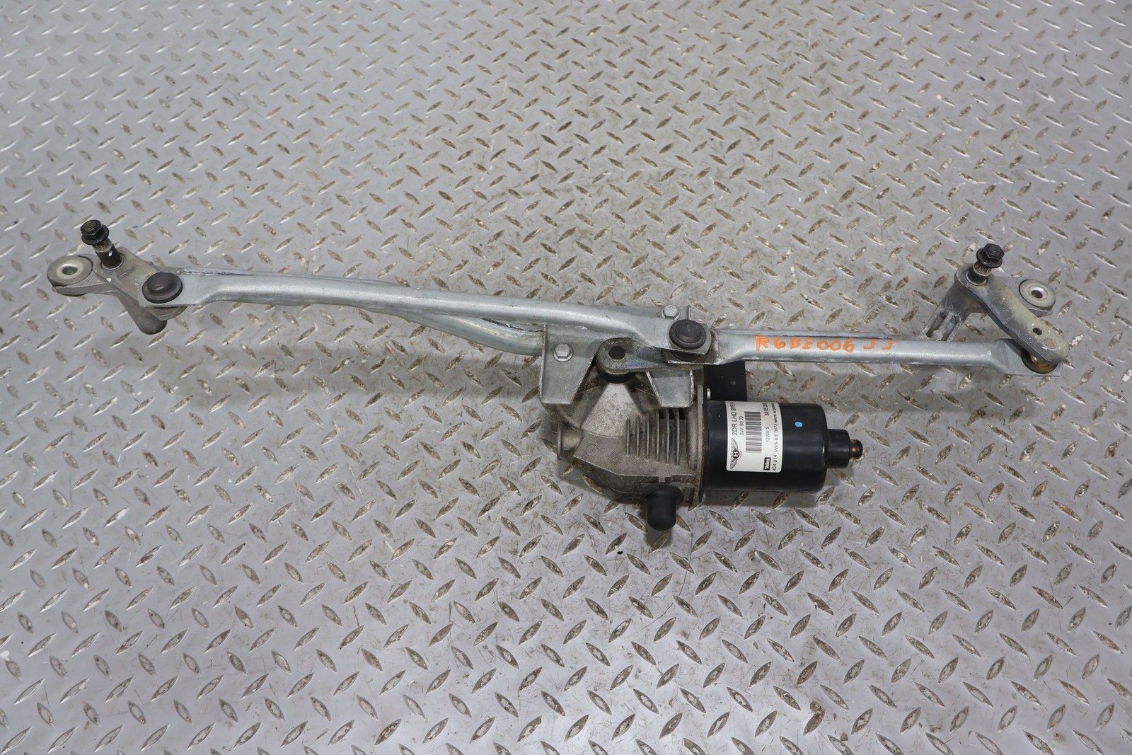 Bentley Continental 2006 Wiper linkages Set