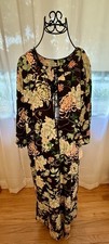 Miss Elaine Women  s Zip-Front House Coat Size Medium Floral Black Multicolor