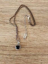 Alte Halskette der Marke Satellit