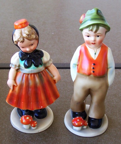 2 vintage 1950s Cortendorf Porcelain Figurines dressed in native costume