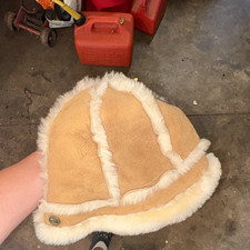 UGG Women s Sheepskin Shearling Lined Trapper Hat Fur Trim Beige Ivory OS 6950