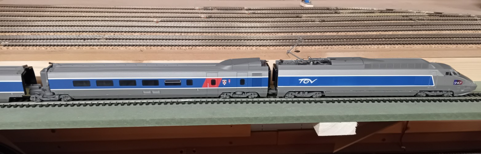 Lima 201095 - Maquette Train TGV Sud Est échelle HO, état Très Bon