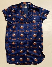 Womens NHL New York Islanders Button Sleep Sh...