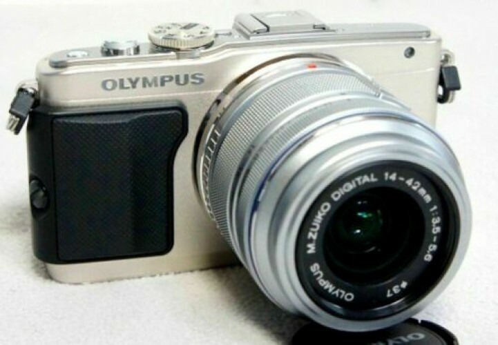 Olympus PEN mini E-PL5 compact digital camera w. 14-42mm