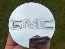 GMC SIERRA YUKON DENALI OEM WHEEL CENTER CAP CHROME FINISH 9595759