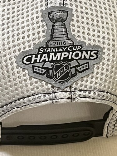 PITTSBURG PENGUINS Stanley Cup Champions Black - Picture 5 of 14