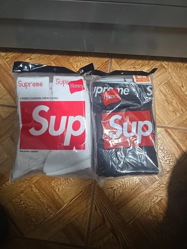 Boxer slip + chaussettes Supreme x Hanes (lot de 4) taille M, L,