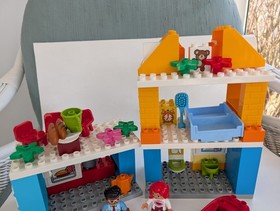 Lego Duplo 10835 Family House 69 PC - complete - one piece substituted