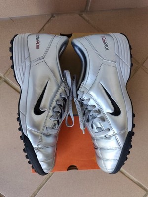 Nike Total 90 III TF RARITÄT!!! Gr 44,5 US 10,5 Neu ungetragen Silber/Rot Selten