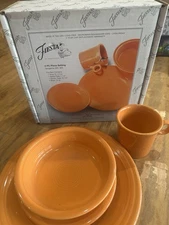 FIESTA WARE 4 Piece PLACE SETTING TANGERINE New In Box