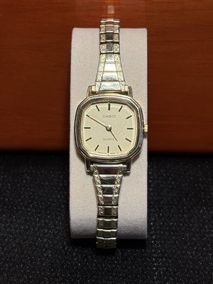 Casio Standard LQ-710G Analog Quartz Women Watch 548938 Ladies Vintage