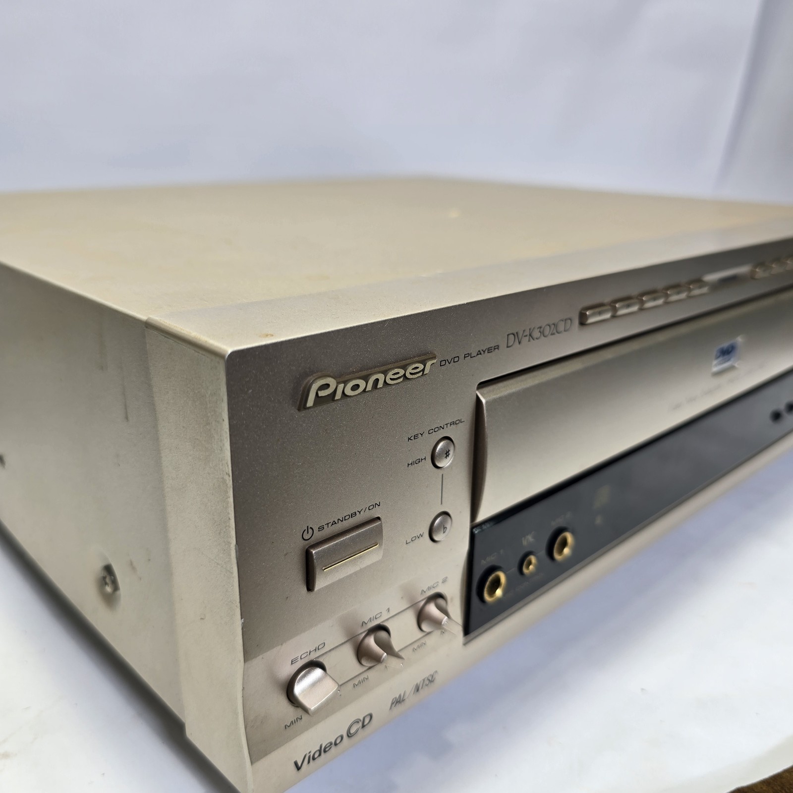 Pioneer DV-K302CD Multi-Disc Changer PAL/NTSC VCD, DVD, Kara