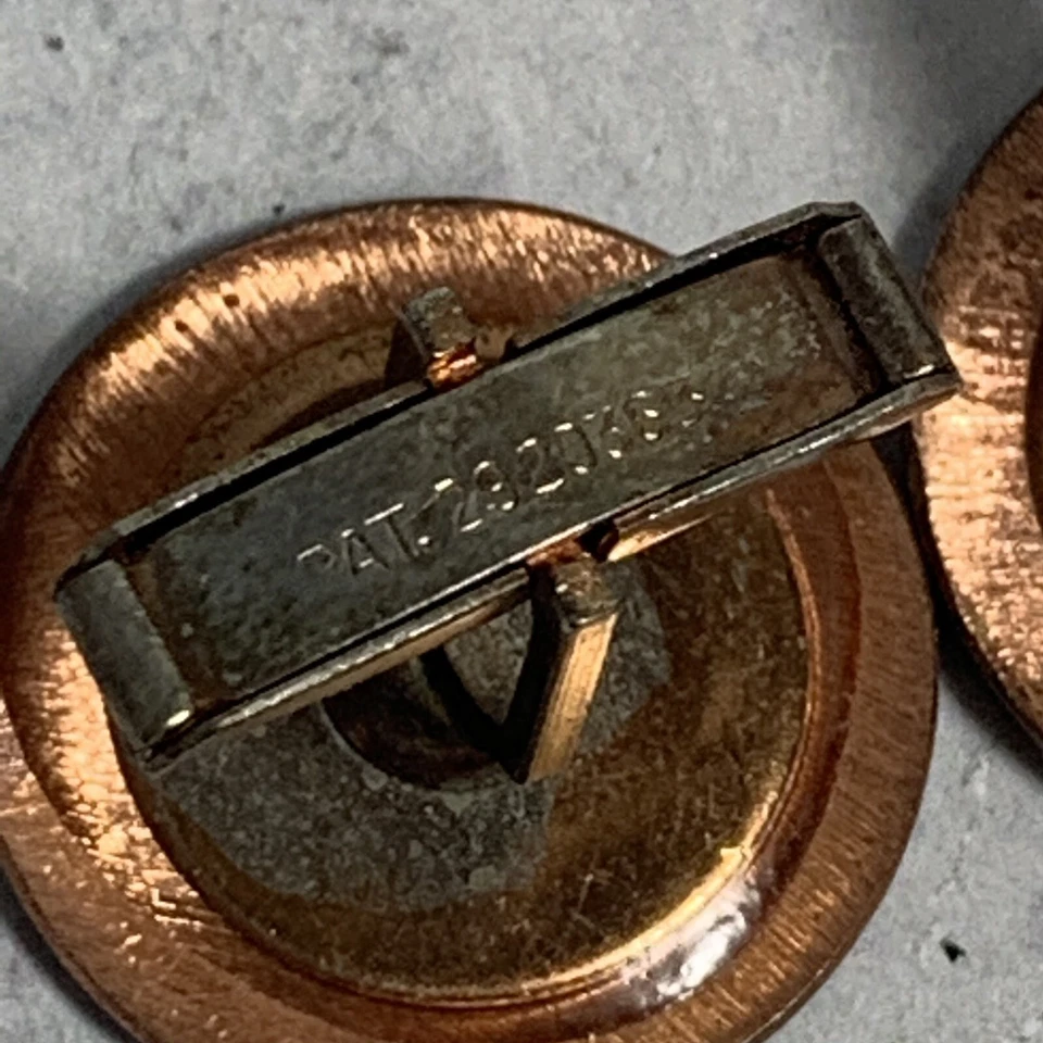 Abotoaduras esmaltadas cinza cobre década de 1960 - Imagem 3 de 4