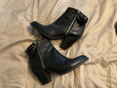 Stuart Weitzman Black Leather Ankle Western Boots 7  1/2  - Picture 1 of 5