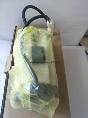 One Omron New R88M-G75030T-BS2 Servo Motor